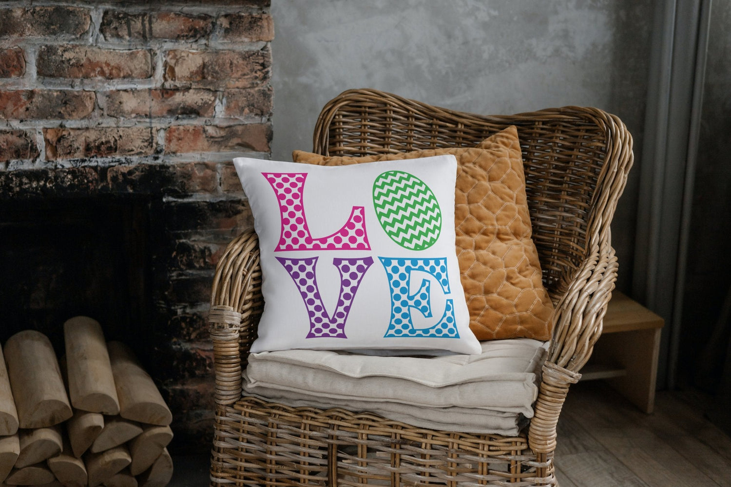 love throw pillow